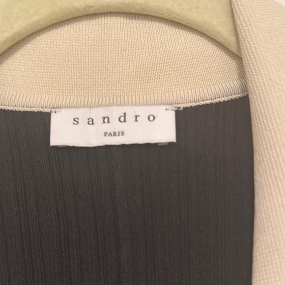 Elegant Sandro Black Dress with White Collar - Picture 2 of 4